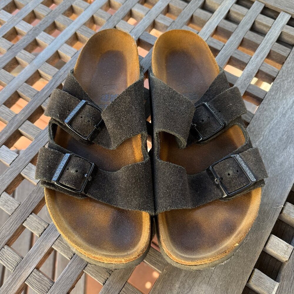 BIRKENSTOCK Arizona Dark Brown Suede Sandals